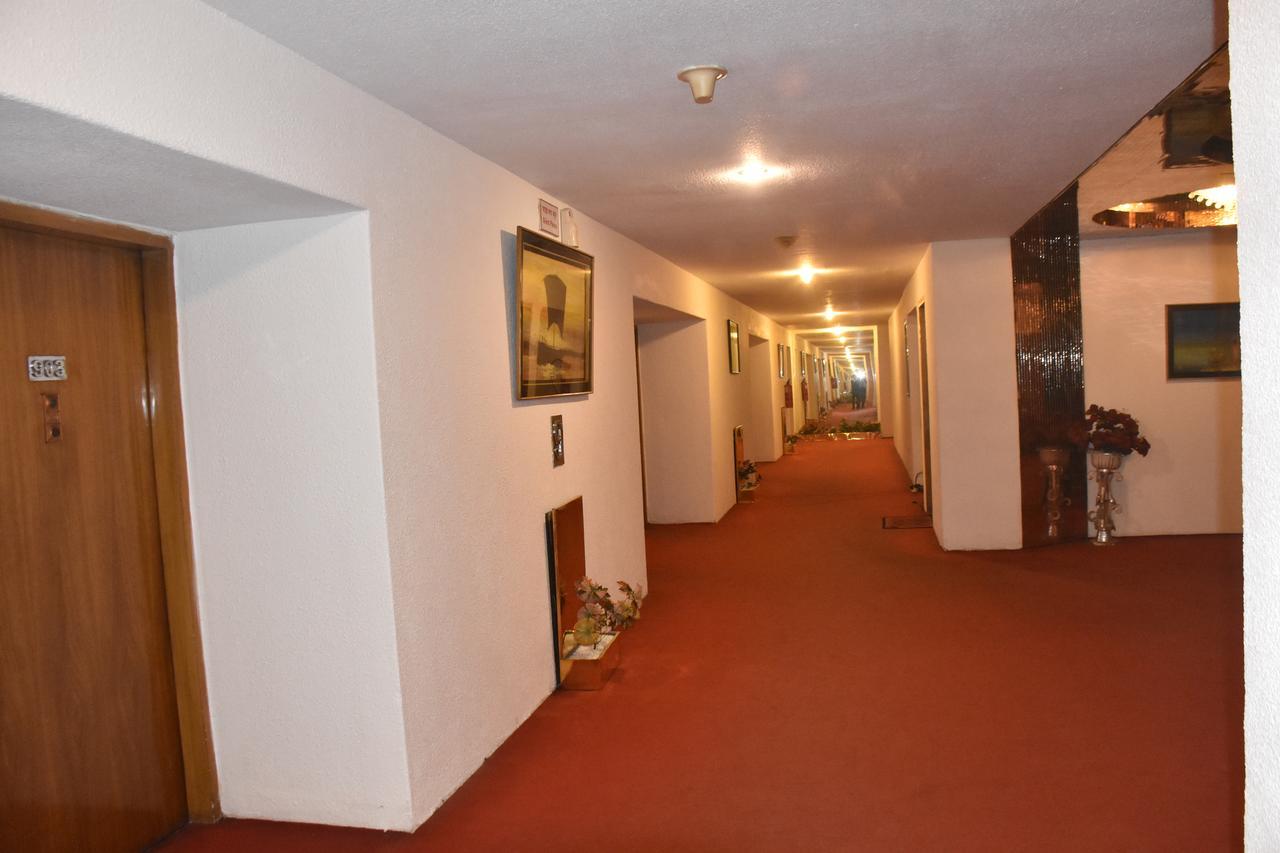 Hotel Razmoni Isha Kha International Dhaka Bagian luar foto